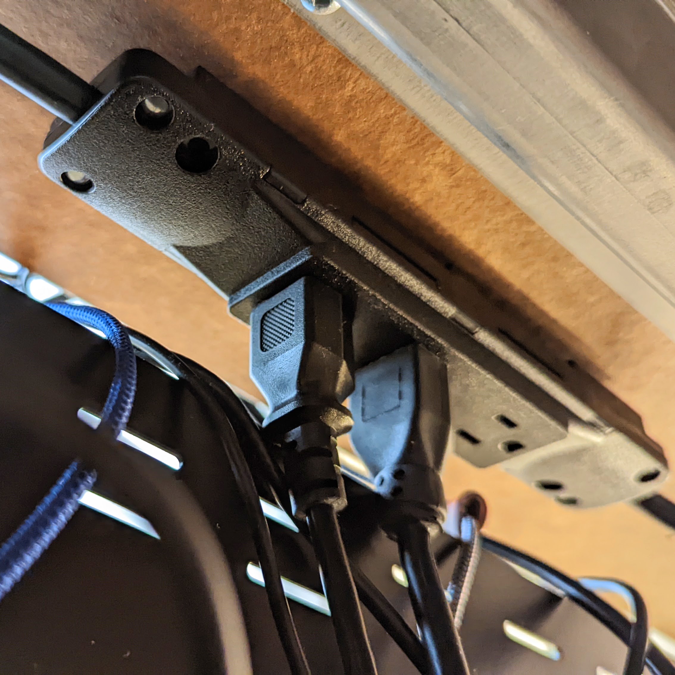 A real photo of 3in1 Surge Protector  by Derek D. (5)